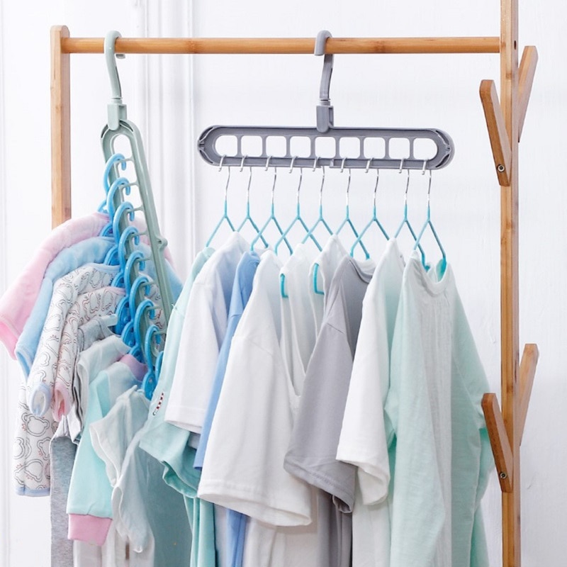Multi-port Plastic Clothes Hanger